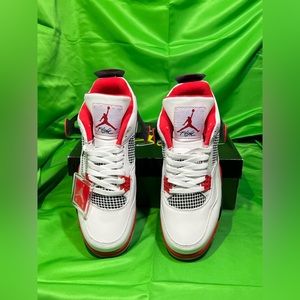Jordan 4 Retro red cement